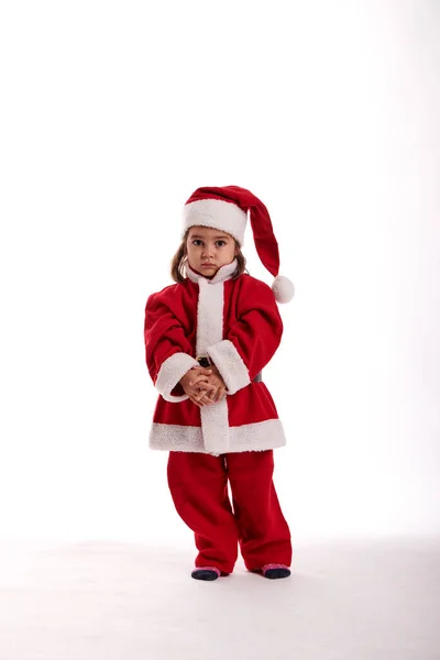 Uma Menina Vestida Papai Noel Fundo Branco — Fotografia de Stock