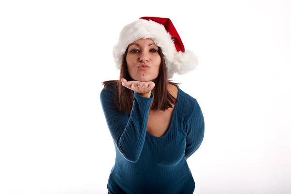 Retrato Uma Jovem Com Chapéu Papai Noel Fundo Branco — Fotografia de Stock