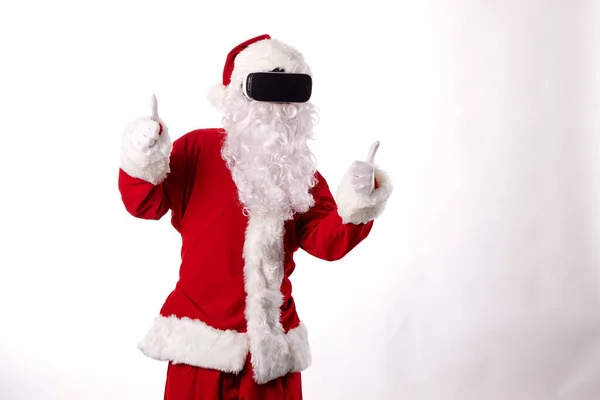 Santa Claus Con Gafas Realidad Virtual Sobre Fondo Blanco —  Fotos de Stock