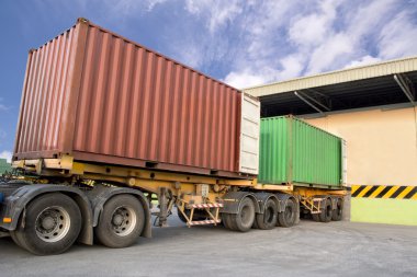 Ürünler Yük ambarında otopark römorklar