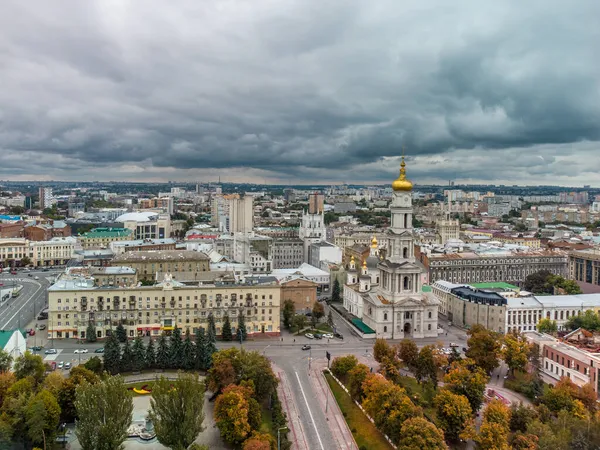 Vista Aérea Ciudad Catedral Dormición Otoño Cerca Plaza Konstytutsii Calles — Foto de Stock