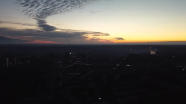 Aerial Sunset Left Right Evening View Dark Autumn Forest Residential — Stock Video