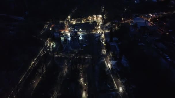 Flygfoto kväll Sarzhyn Yar Kharkiv stadspark — Stockvideo