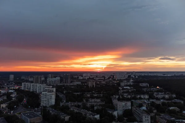 Epische Levendige Zonsondergang Boven Stad Residentiële Wijk Vanuit Lucht Serpnia — Stockfoto