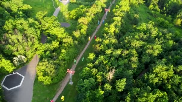 Cable Car Attraction Aerial Arc View Green Summer Kharkiv City — Video