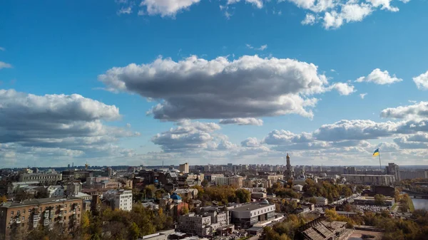 Kharkiv Şehir Merkezi Havası Konut Binalarının Çatı Manzarası Lopan Nehri — Stok fotoğraf