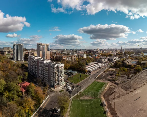 Kharkiv Belvárosában Légi Panorámás Tetőtéri Kilátás Lakóépületek Lopan Folyó Katedrálisok — Stock Fotó