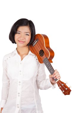 bir ukulele tutan genç bir Asyalı kız