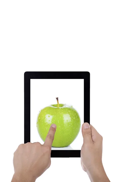 Zakenman houden een tablet met een foto van een apple — Stockfoto