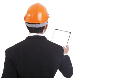 İnşaat mühendisi ile kırmızı kask ve belgeler