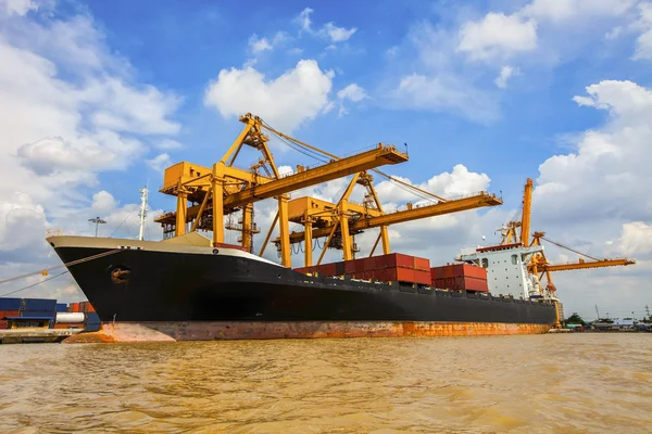 Shipping port in Thailand. — Stock Photo, Image