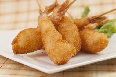 meze tepsisi kızarmış karides