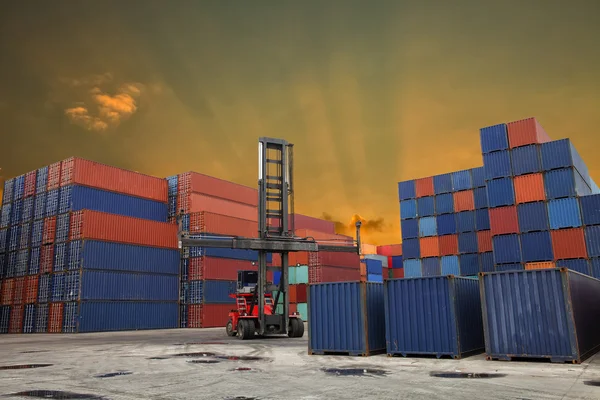 Containers in the port — Stock Photo, Image