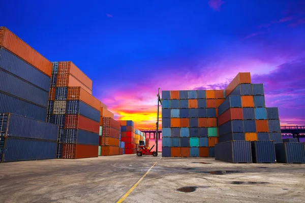 Containers in the port — Stock Photo, Image