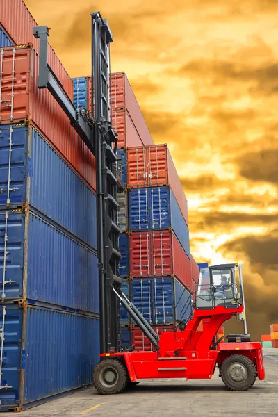 Containers in the port — Stock Photo, Image