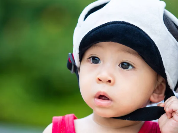 Cute Baby Newborn Red Dress Head Guard Lovely Action Motherhood — Stock Photo, Image