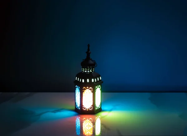 Барвистий Яскравий Ліхтар Традиційному Стилі Готовий Використання Рамаданську Ніч Мусульманського — стокове фото