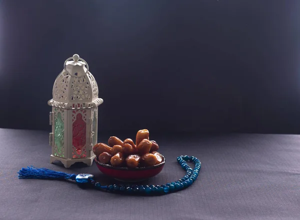 Tâmaras Comida Tradicional Cultura Muçulmana Para Noite Ramadã Kareem Oração — Fotografia de Stock