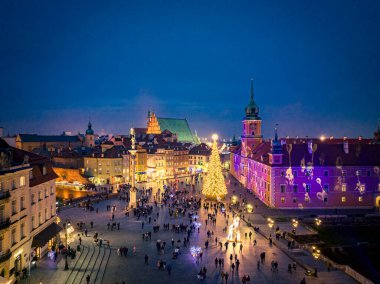 Varşova, Castle Meydanı 'ndaki Noel ağacı