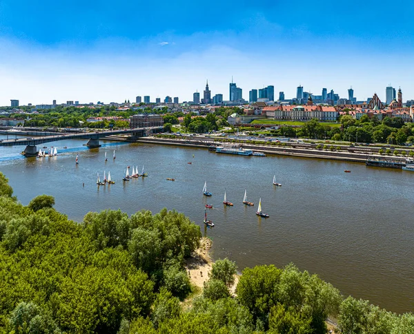 波兰华沙 城市的空中景观 维斯瓦河上的瑞塔 — 图库照片