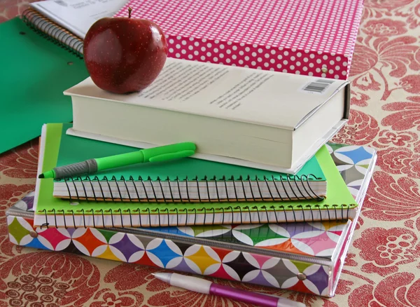 Notebooks and Books — Stock Photo, Image