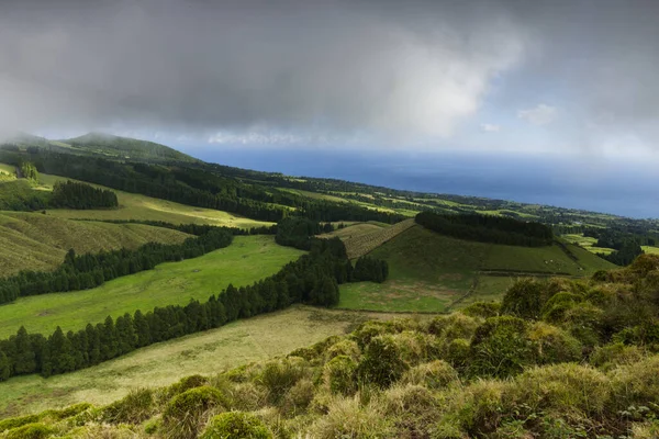 Landschap van het eiland Sao Miguel, Azoren — Stockfoto