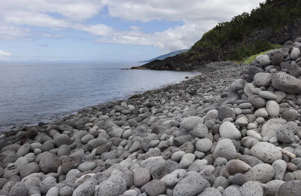 Playa de guijarros en la isla de Pico, Azores —  Fotos de Stock