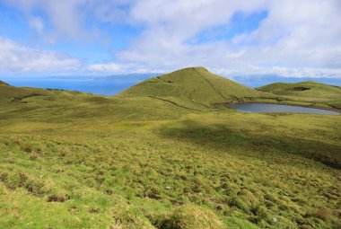 Pico, Azores adasındaki pek çok gölden biri.