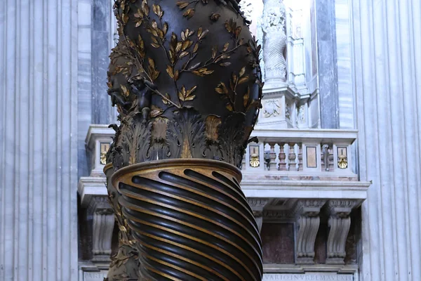 이탈리아 로마에 있는 성 피터스 대성당의 내부 모습 — 스톡 사진