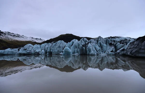 Ledovec Solheimajokull v zimě, Island — Stock fotografie