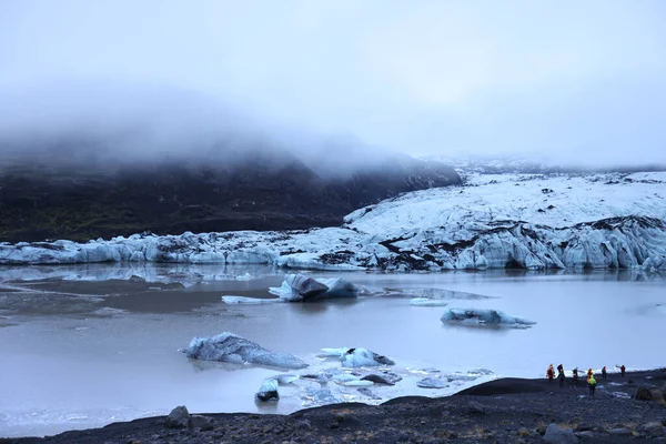 Ледник Solheimajokull зимой, Исландия — стоковое фото