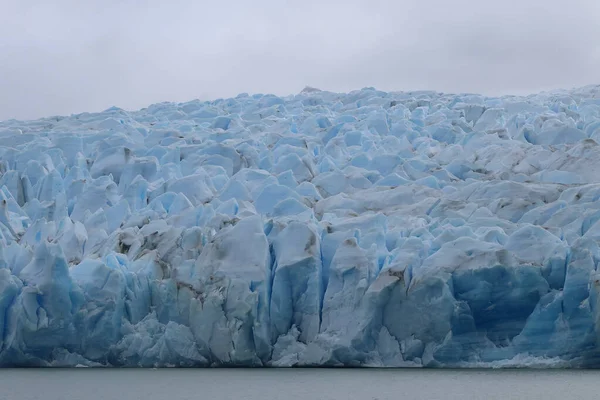 Pohled zblízka na západní průčelí Šedého ledovce, Chile — Stock fotografie