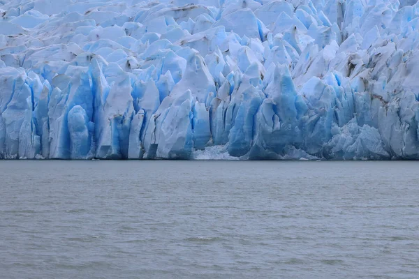 Nära utsikt över den västra fronten av Gray Glacier, Chile — Stockfoto