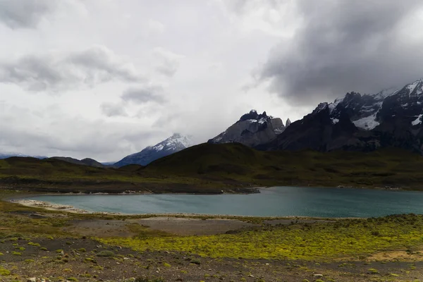 Laguna Larga, Parque Nacional Torres del Paine, Chile — Foto de Stock