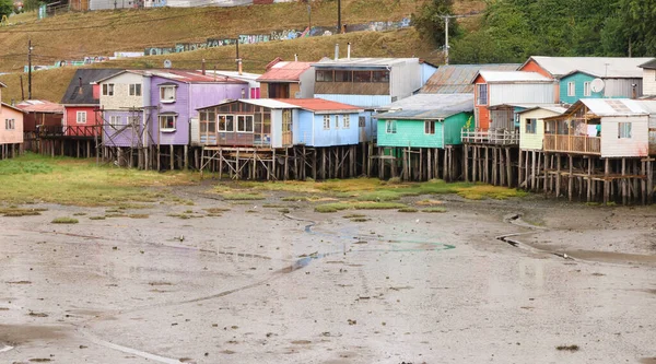 チリの島にあるカストロの街のパラフィトス。チリ — ストック写真