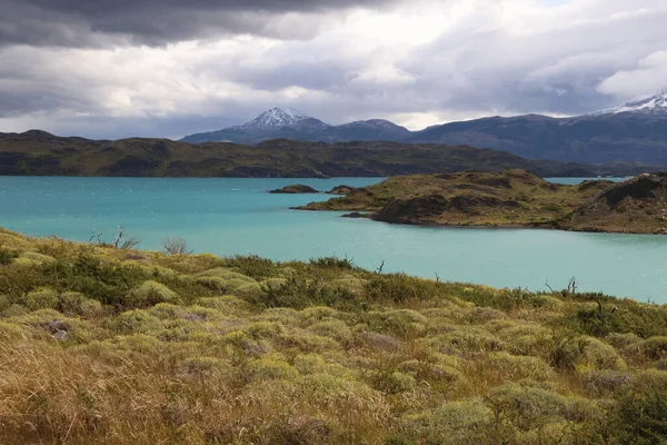 Blick über den See Sarmiento de Gamboa, Chile — Stockfoto