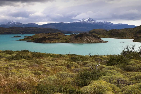 Pohled na jezero Sarmiento de Gamboa, Chile — Stock fotografie