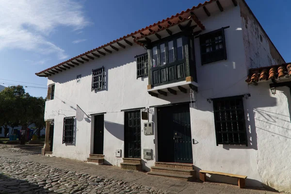 Kolonialny budynek w pięknej miejscowości Villa De Leyva, Kolumbia — Zdjęcie stockowe
