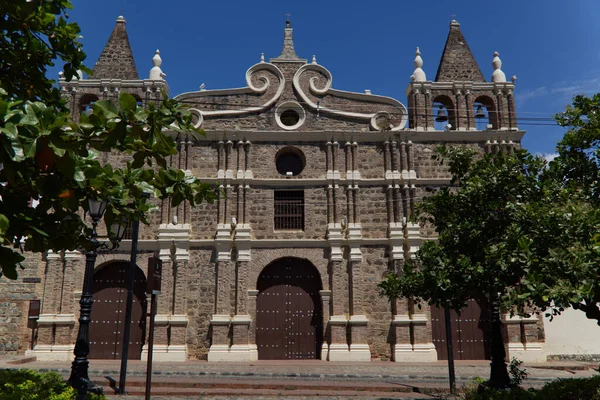 Iglesia de Santa Bárbara en Antioquia, Colombia — Foto de Stock