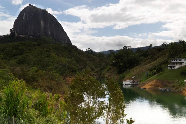 Guatape, Kolombiya 'dan El Penon