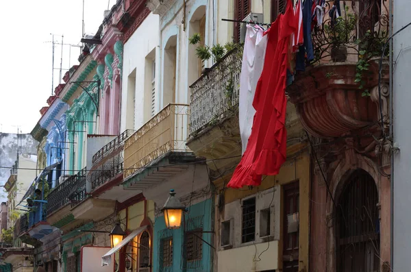 Bâtiments coloniaux en La Havane, Cuba — Photo