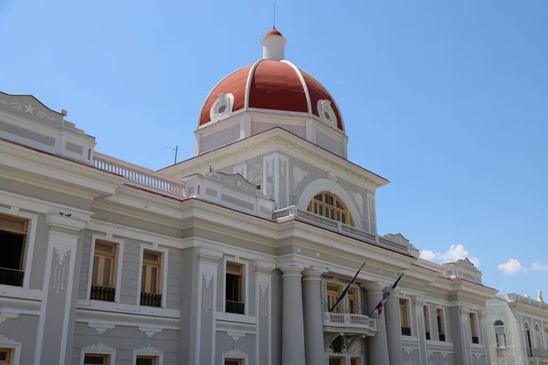 Das städtische Gebäude von Cienfuegos, Kuba — Stockfoto