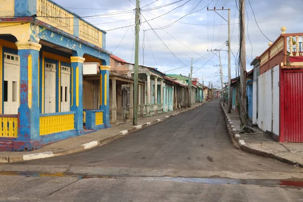 キューバのバラコアの古いカラフルな家 高品質の写真 — ストック写真
