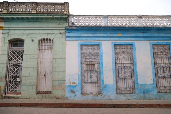 Dettaglio Facciata Antico Edificio Nella Città Santa Clara Cuba Foto — Foto Stock