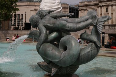 Londra 'daki Trafalgar Meydanı' nda bronz heykel. Yüksek kalite fotoğraf