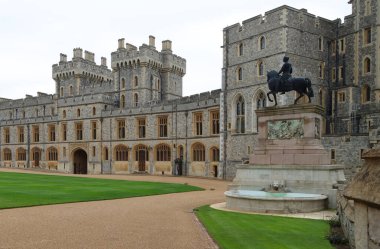 Windsor Kalesi, İngiltere 'nin Berkshire bölgesindeki kraliyet konutu. Yüksek kalite fotoğraf