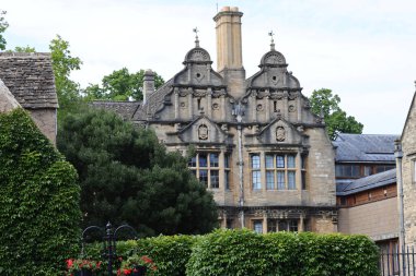 Oxford Üniversitesi 'nin tipik binası. Yüksek kalite fotoğraf