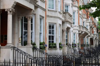 Tipik Londra binalarının manzarası. Yüksek kalite fotoğraf