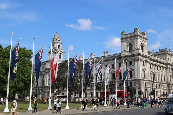 Flags Blowing Wind Parliament Square London High Quality Photo — Foto de Stock