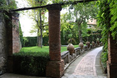 Ravello, İtalya 'daki güzel Villa Cimbrone bahçeleri. Yüksek kalite fotoğraf